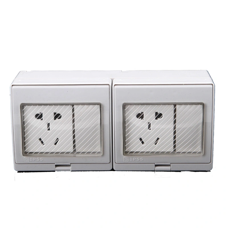 IP55 Taxanaha 5 Pin Multifunction Socket gidaarka oo leh Switch for Home